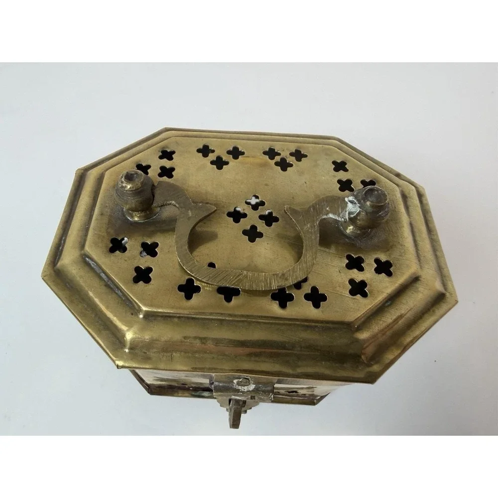 N/A brass cricket